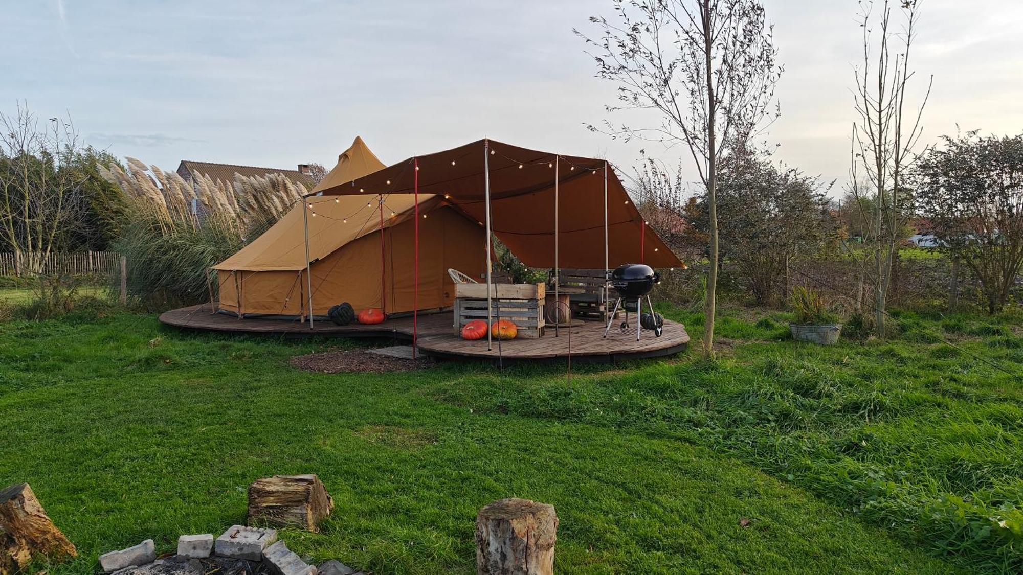 Au Pied Du Trieu, The Glamping Experience Hotel Labroye Eksteriør billede