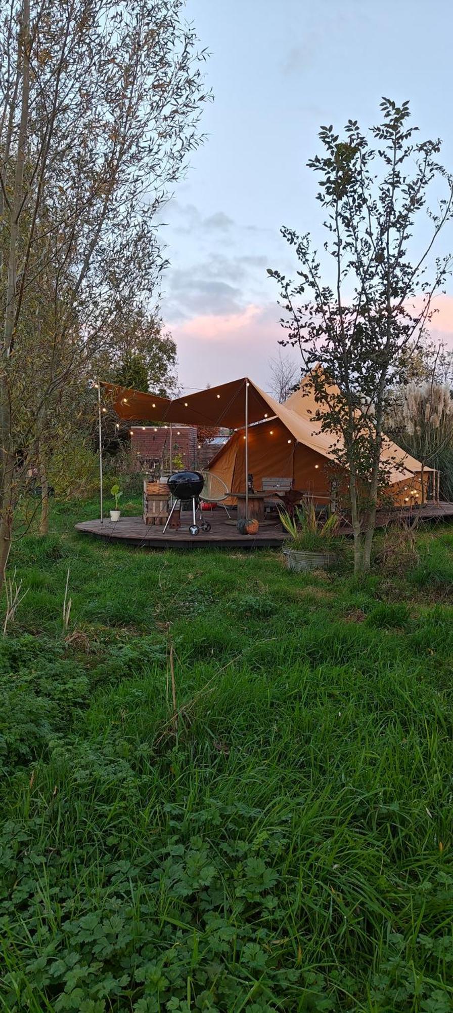 Au Pied Du Trieu, The Glamping Experience Hotel Labroye Eksteriør billede